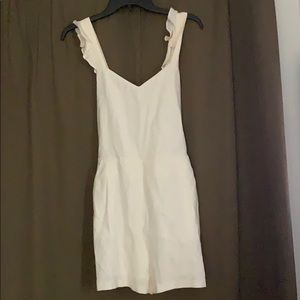 White linen short jumper